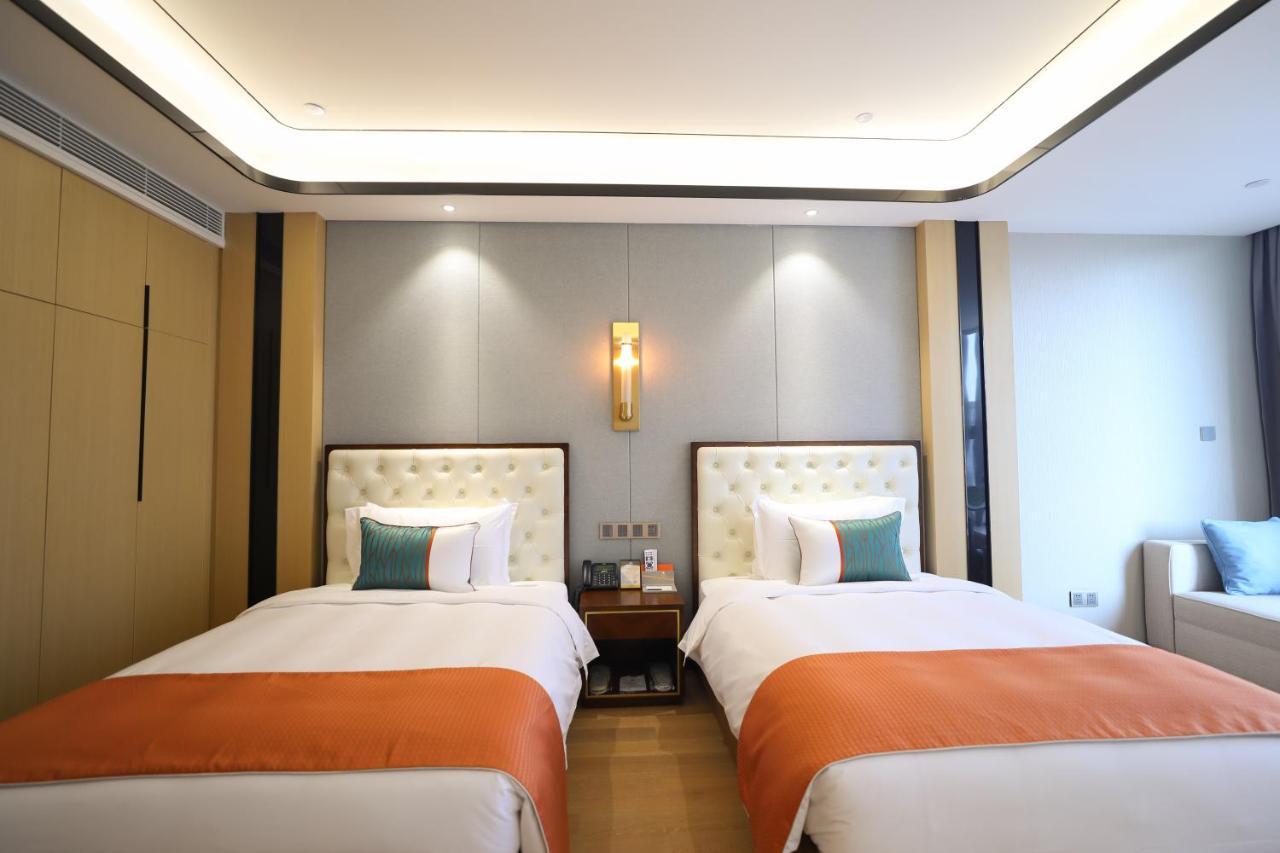 Jinling Funhome Hotel Nanjing Jiulong Lake - Nanjing South Railway Station Exteriör bild